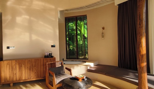 Standard Villa, Balcony