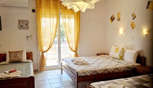 Quadruple Room, Garden View