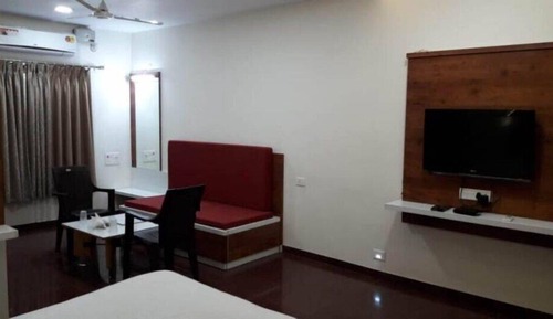 Executive Suite, Balcony, City View