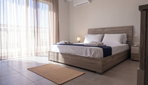 Comfort Apartment, 2 Bedrooms, Patio, Sea View (Private Spa Bath on Terrace)