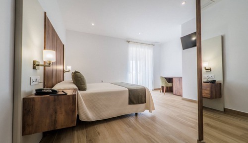 Comfort Room, Mobility Accessible