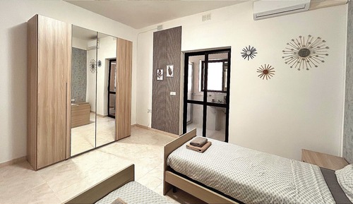 Economy Apartment, Balcony, Valley View