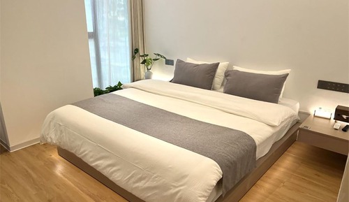Comfort Double Room, Canal View