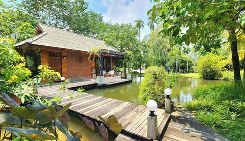 Deluxe Suite, Garden View