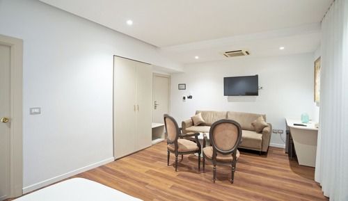 Classic Double Room