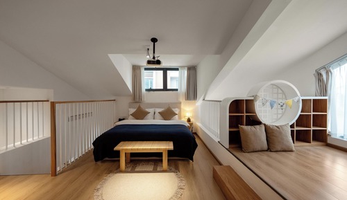 Family Suite, Balcony, Courtyard View