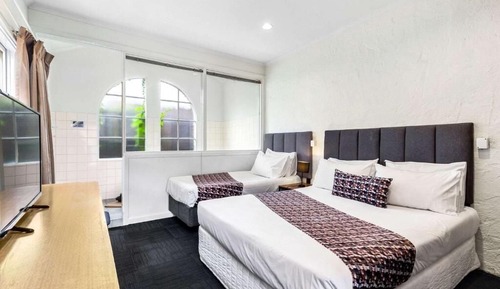 Comfort Triple Room