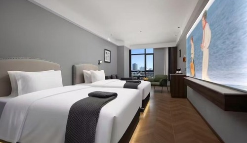 Luxury Double Room, City View