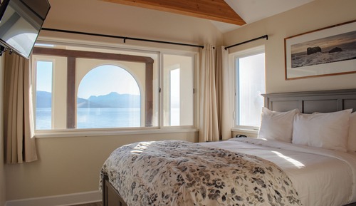 Luxury Condo, 3 Bedrooms, Balcony, Ocean View