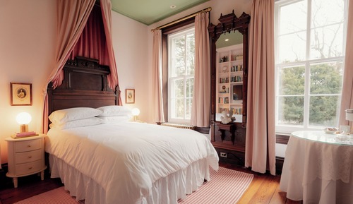Classic Room, 1 Queen Bed