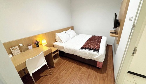 Standard Room, 1 King Bed
