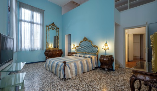 Apartment, 3 Bedrooms, Balcony, Canal View