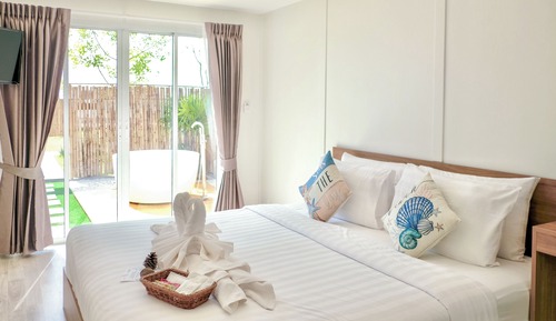 Deluxe Room, Bathtub, Sea View