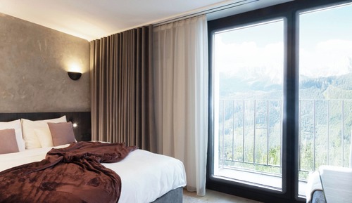 Deluxe Studio, Balcony, Mountain View