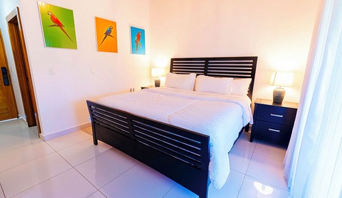 Double Room, 1 King Bed, Garden View