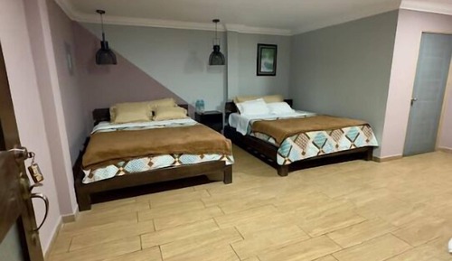 Standard Quadruple Room, Private Bathroom