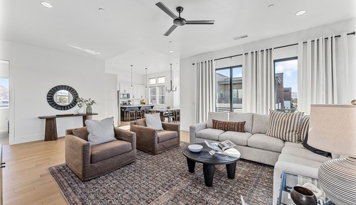 Condo, 3 Bedrooms