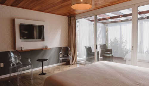 Deluxe Room, Garden View