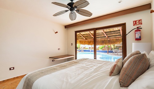 Classic Double Room, Pool View