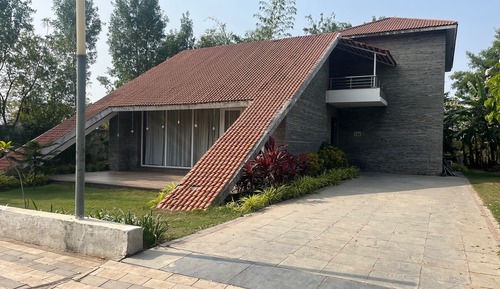 Grand Villa