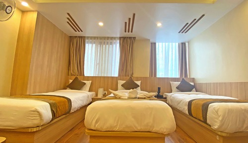 Deluxe Triple Room, City View