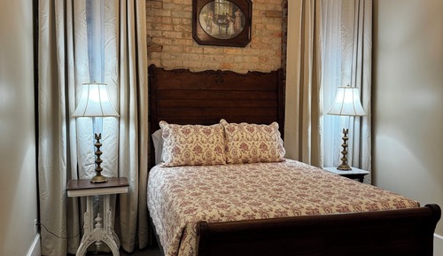 Classic Single Room, 1 Queen Bed, Non Smoking