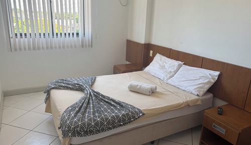 Basic Apartment, City View