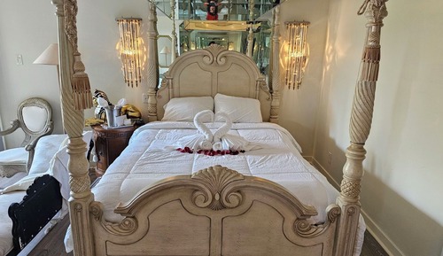 Royal Room