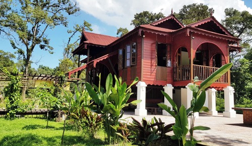 Luxury Villa, River View