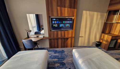 Superior Twin Room, City View