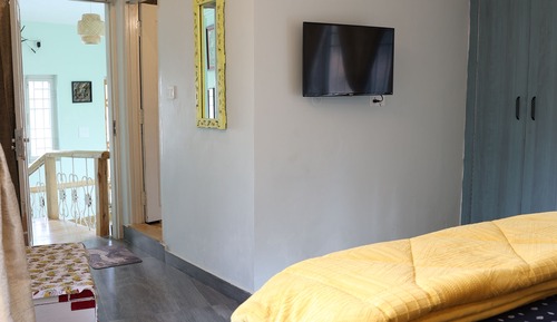Comfort Room, Mountain View