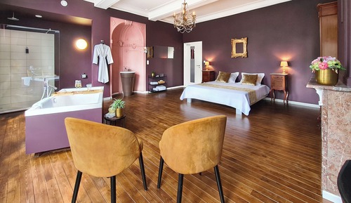 Deluxe Room, City View