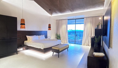 Executive Suite, Mountain View