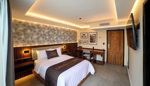 Executive Room, City View