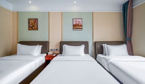 Elite Triple Room