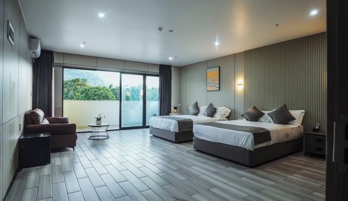 Deluxe Double or Twin Room