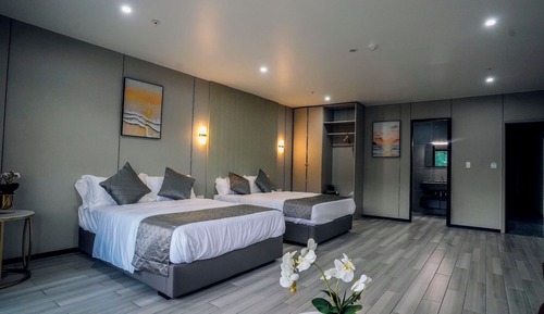 Deluxe Twin Room, Balcony, City View