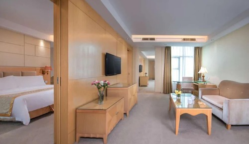 Family Suite, City View
