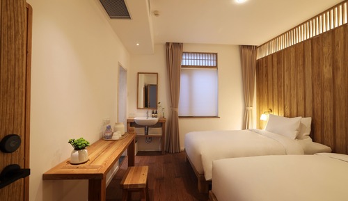 Classic Twin Room