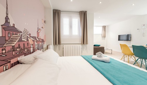 Deluxe Apartment