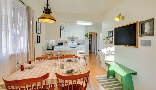 House (2 Bedrooms)