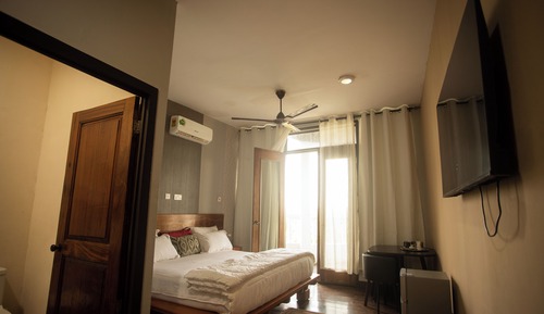 Deluxe Room, Non Smoking