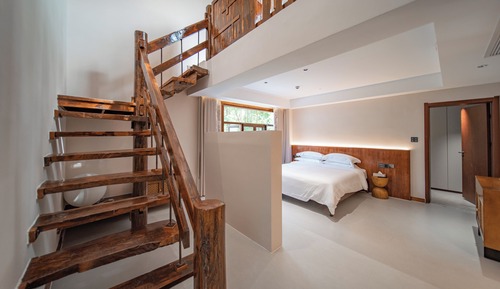 Lixia Deluxe suite Room