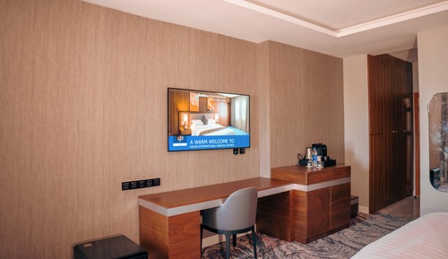 Deluxe Double Room, City View