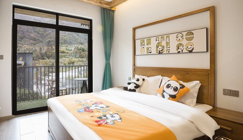 Senior Double Room, Balcony