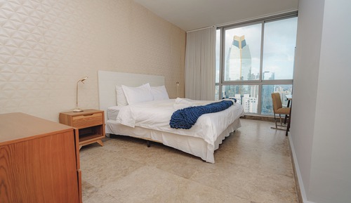 Deluxe Apartment