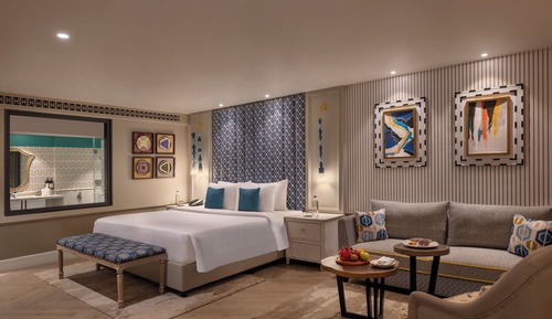 Club Room with Balcony,Bathtub and Private Jacuzzi