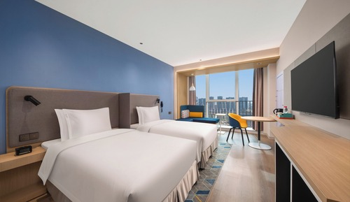 2 Double Standard River View