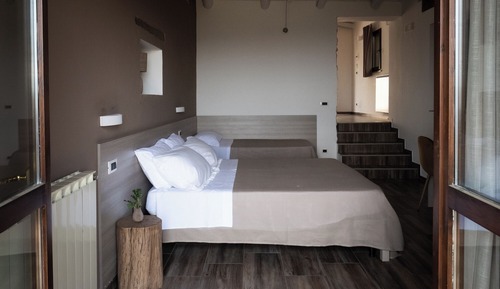 Superior Room, Balcony, Hill View