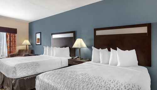 Standard Room, 2 Queen Beds, Non Smoking, Refrigerator & Microwave (Pet Friendly)
